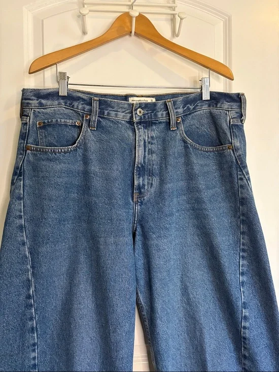 Abercrombie and Fitch The Barrel Jean Mid Rise Curve Love Size 32/14 S - Picture 3 of 11